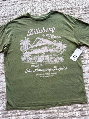 🔥🔥BILLABONG - (UNRELEASED) OVERSIZED WILL STAY HERE BOYFRIEND TEE🔥🔥